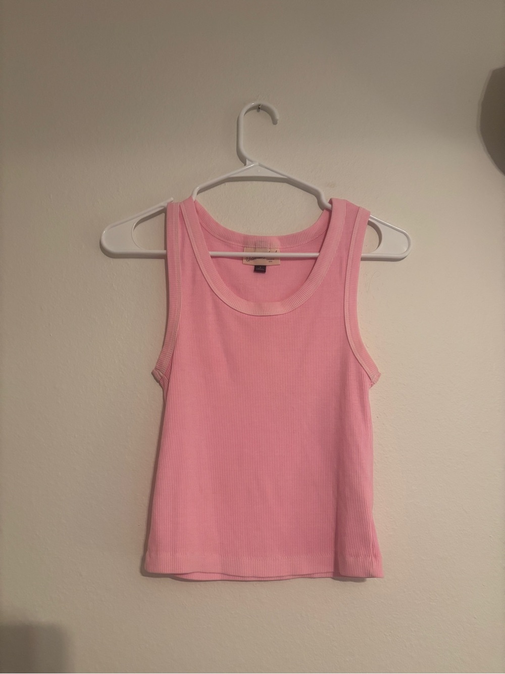 Universal Thread Pink Ribbed Scoop Tank - Picture 1 of 3